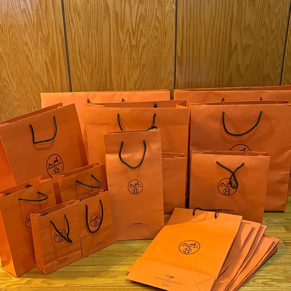 Hermès Orange Paper Shopping Bags - Assorted Sizes